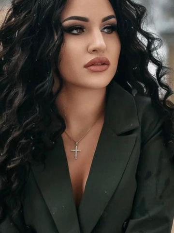 Алина Вип Новенькая Блондинка фото 2